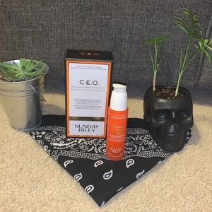 💕SUNDAY RILEY CEO Vitamin C Brightening Serum💕